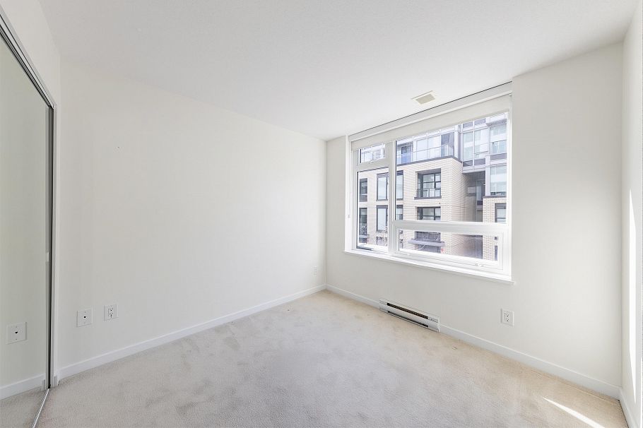 320 5665 Boundary Road Vancouver, BC - 18