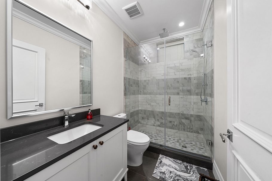 3828 W 35th Avenue Vancouver, BC - 29