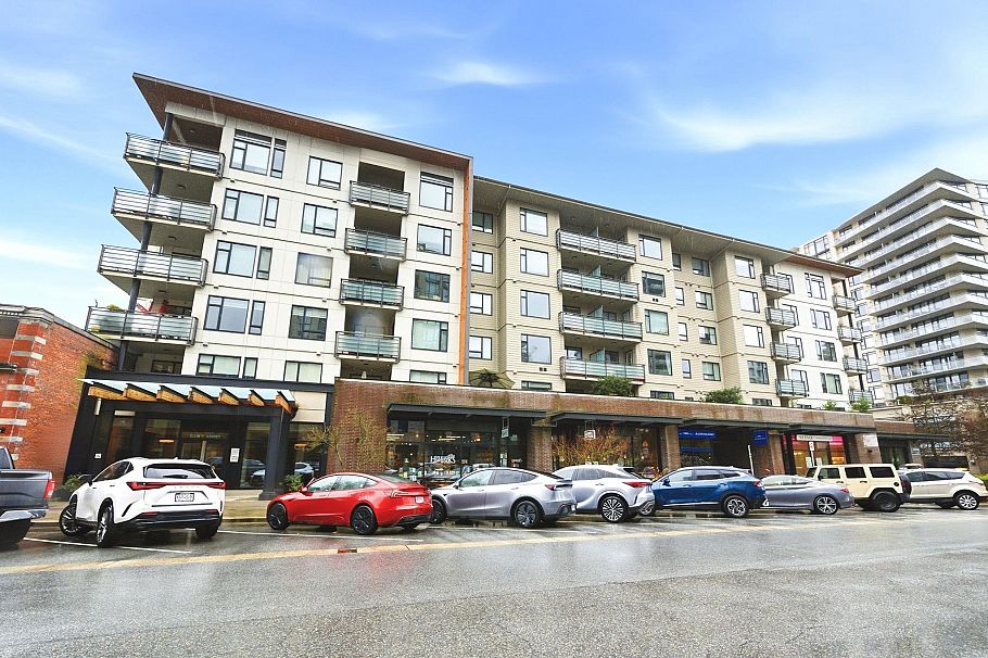 304 123 W 1st Street North Vancouver, BC - 25