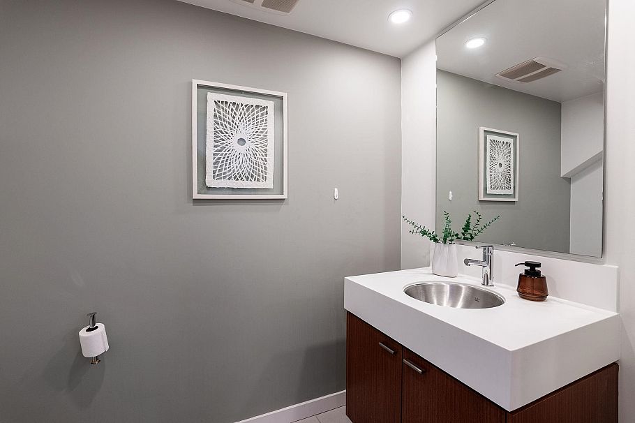 312 328 E 11th Avenue Vancouver, BC - 29