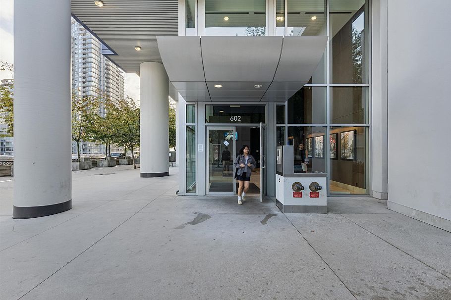 1001 602 Citadel Parade Vancouver, BC - 16