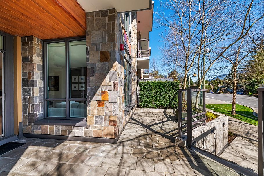 2765 Mountain Highway North Vancouver, BC - 1