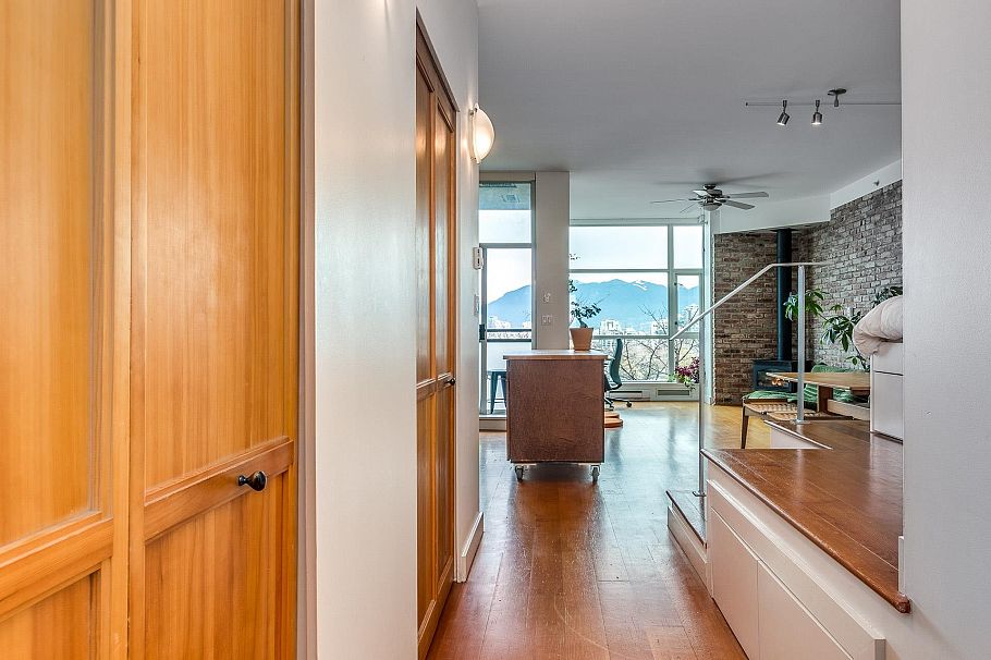 316 2515 Ontario Street Vancouver, BC - 4