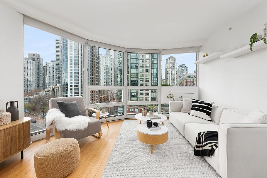 11D 199 Drake Street Vancouver, BC - 2