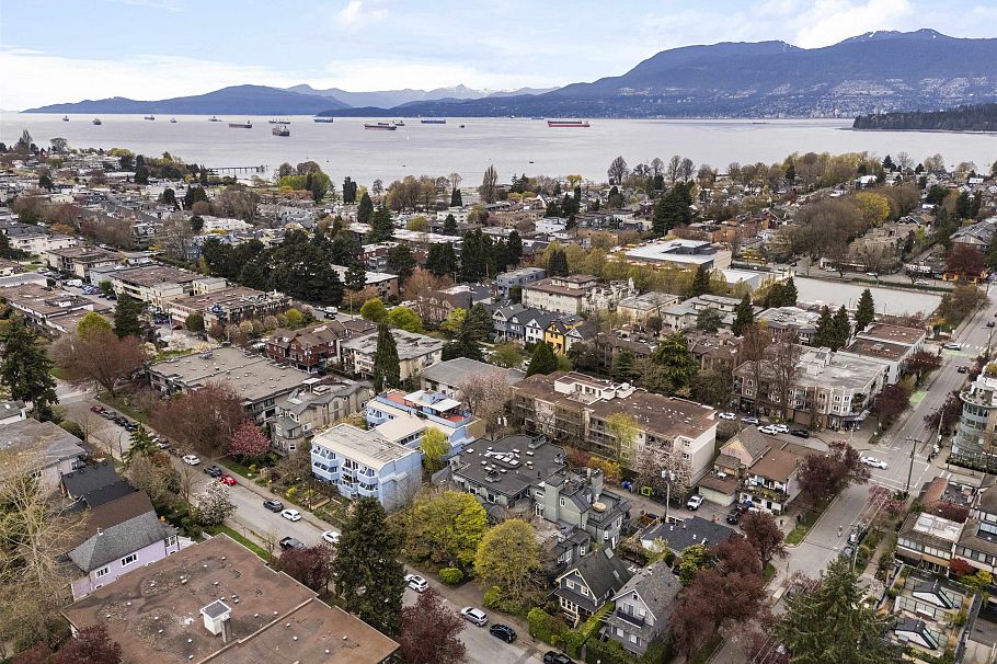 103 1925 W 2nd Avenue Vancouver, BC - 30