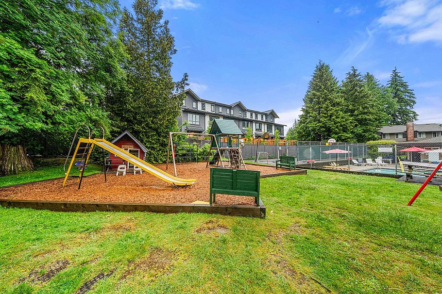 2315 Mountain Highway North Vancouver, BC - 6
