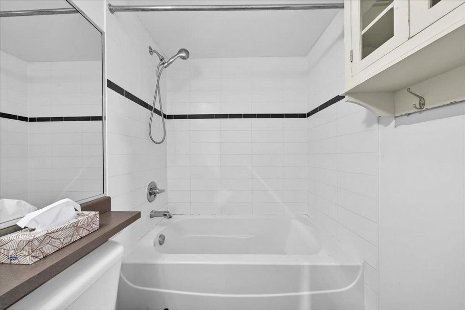 905 58 Keefer Place Vancouver, BC - 14