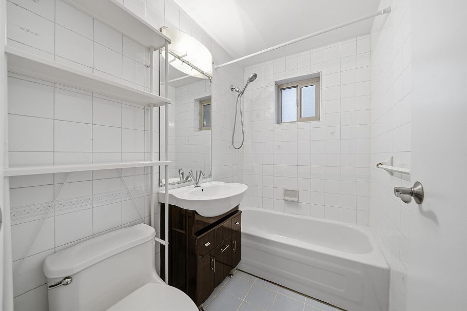 107 1940 Barclay Street Vancouver, BC - 7