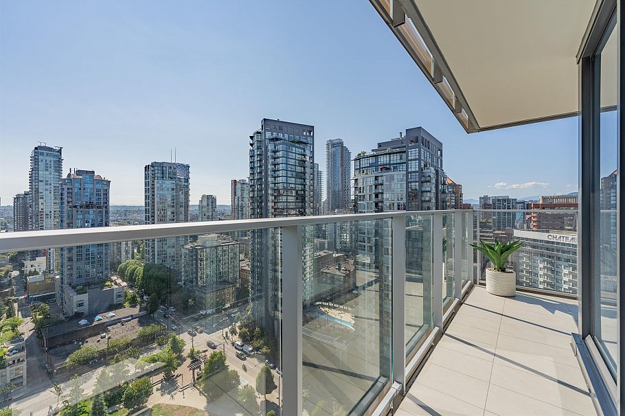 2209 1111 Richards Street Vancouver, BC - 32