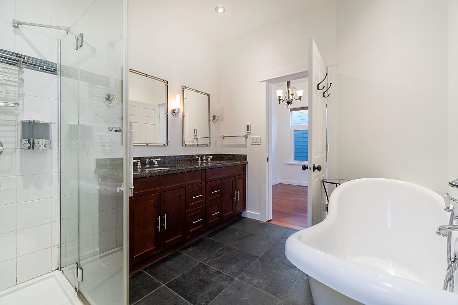 454 E 28th Avenue Vancouver, BC - 13