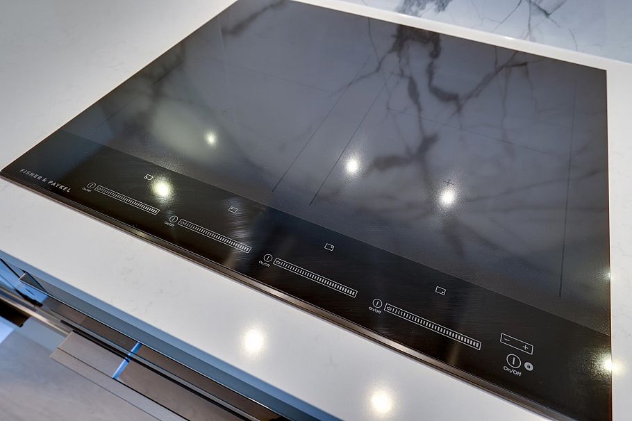 564 422 E 3rd Street North Vancouver, BC - 11