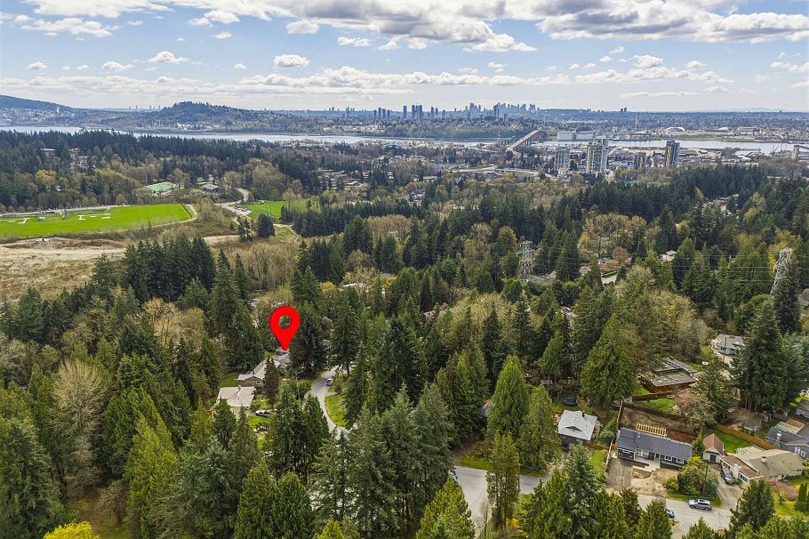 1874 Appin Road North Vancouver, BC - 37
