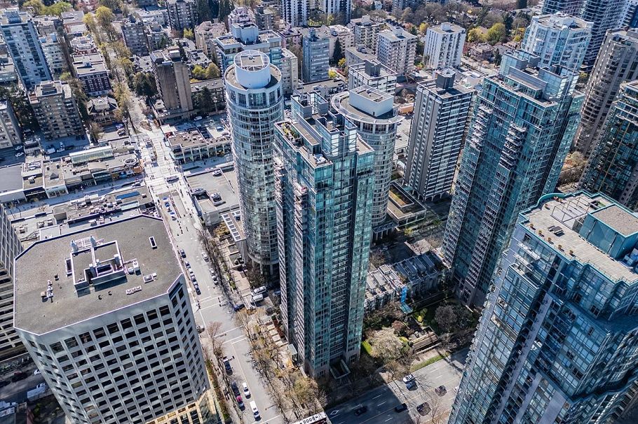3206 1200 W Georgia Street Vancouver, BC - 1