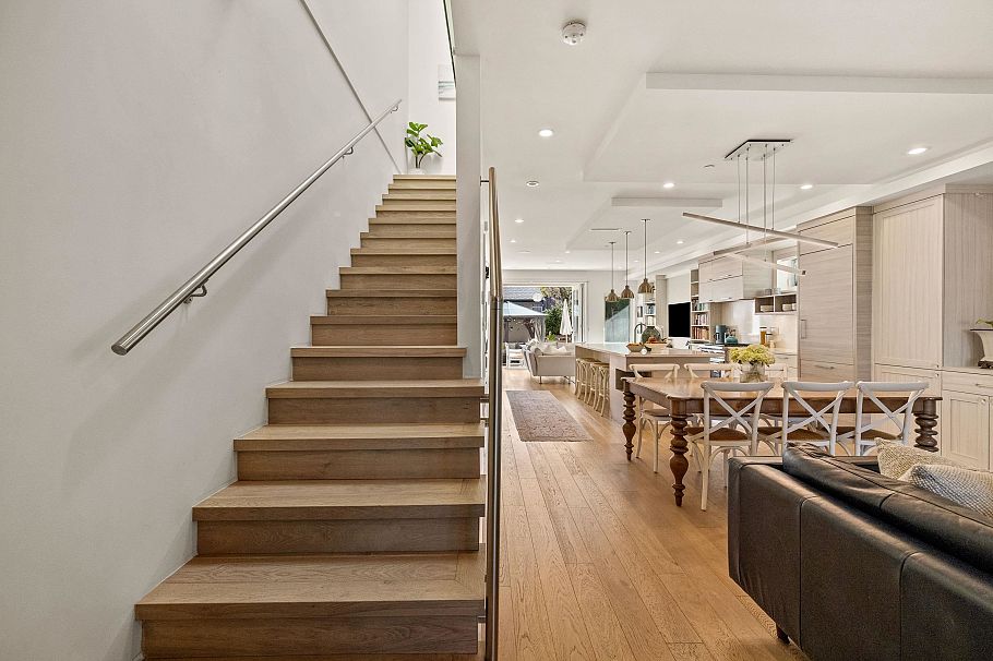 1136 E 16th Avenue Vancouver, BC - 18