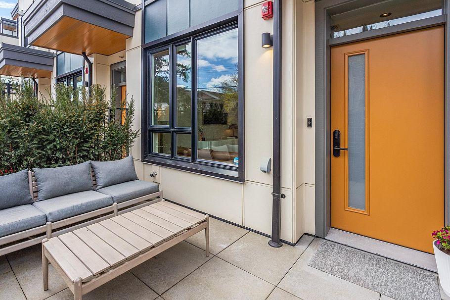 3973 Fleming Street Vancouver, BC - 2