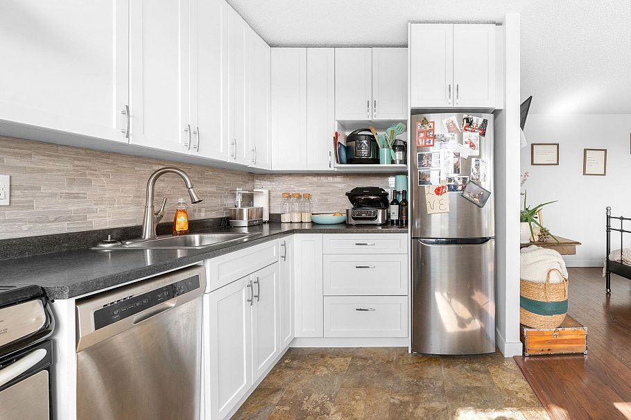 706 145 St. Georges Avenue North Vancouver, BC - 11