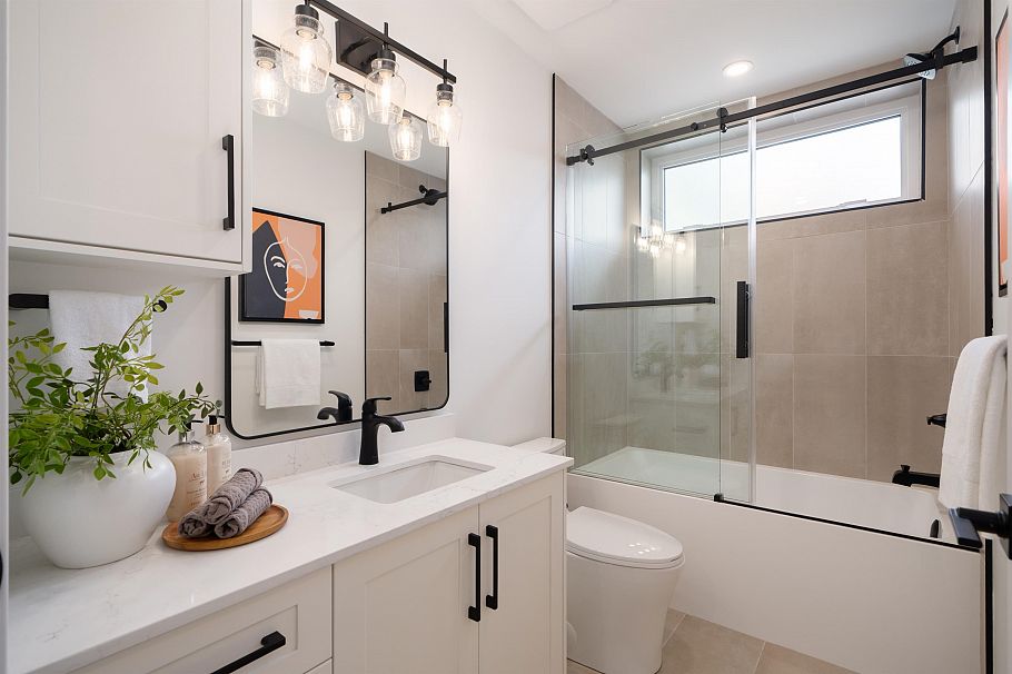 2612 Horley Street Vancouver, BC - 18