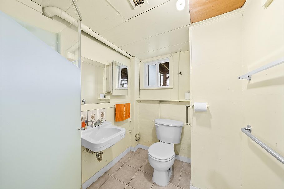 6392 Lanark Street Vancouver, BC - 21