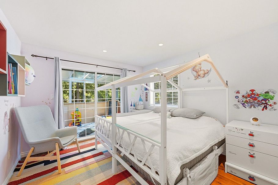 4063 Shone Road North Vancouver, BC - 28