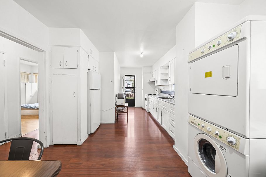 6392 Lanark Street Vancouver, BC - 9