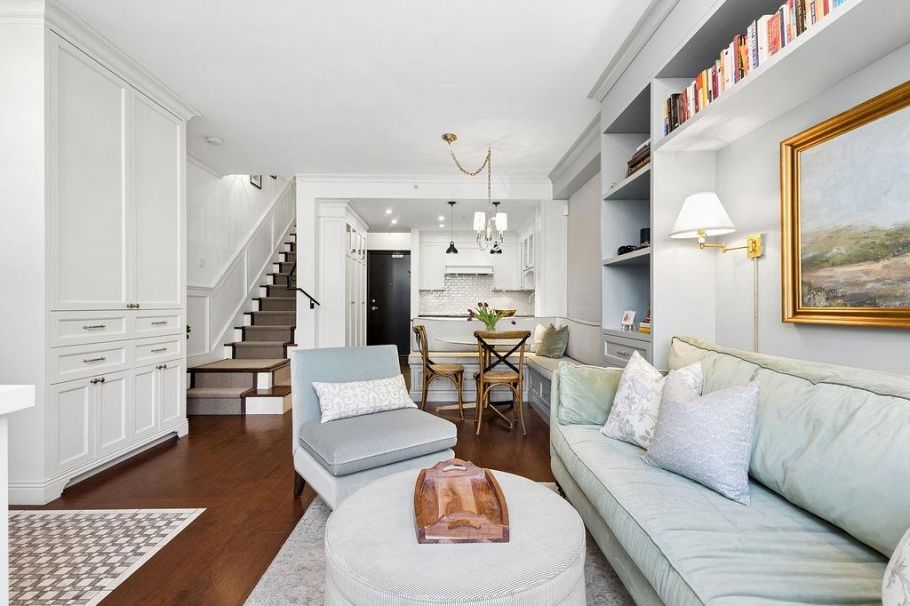 2266 Redbud Lane Vancouver, BC - 1