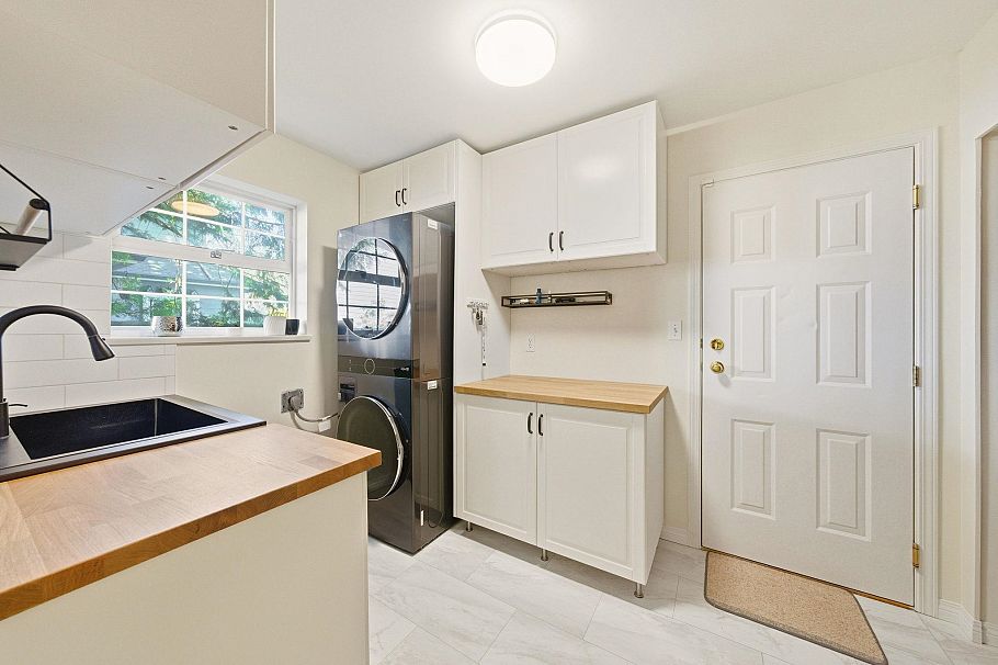 4063 Shone Road North Vancouver, BC - 20