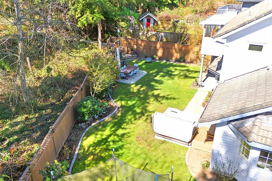 4063 Shone Road North Vancouver, BC - 38