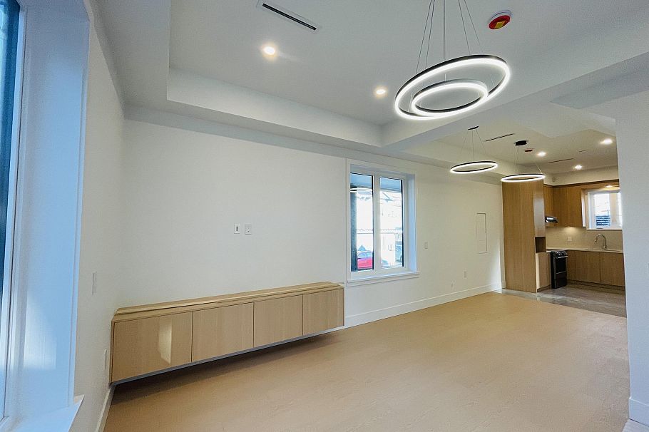 2450 Harrison Drive Vancouver, BC - 4