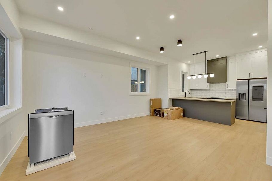 1 1436 E 1st Avenue Vancouver, BC - 10