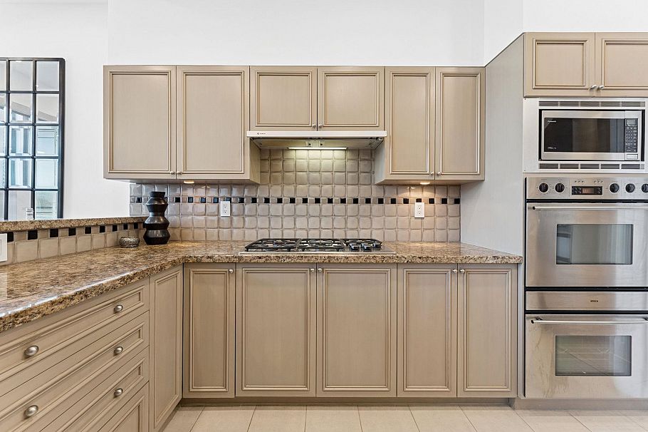 103 323 Jervis Street Vancouver, BC - 9