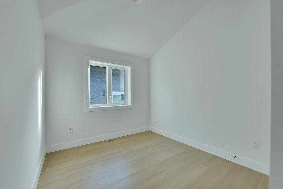 1 1436 E 1st Avenue Vancouver, BC - 15