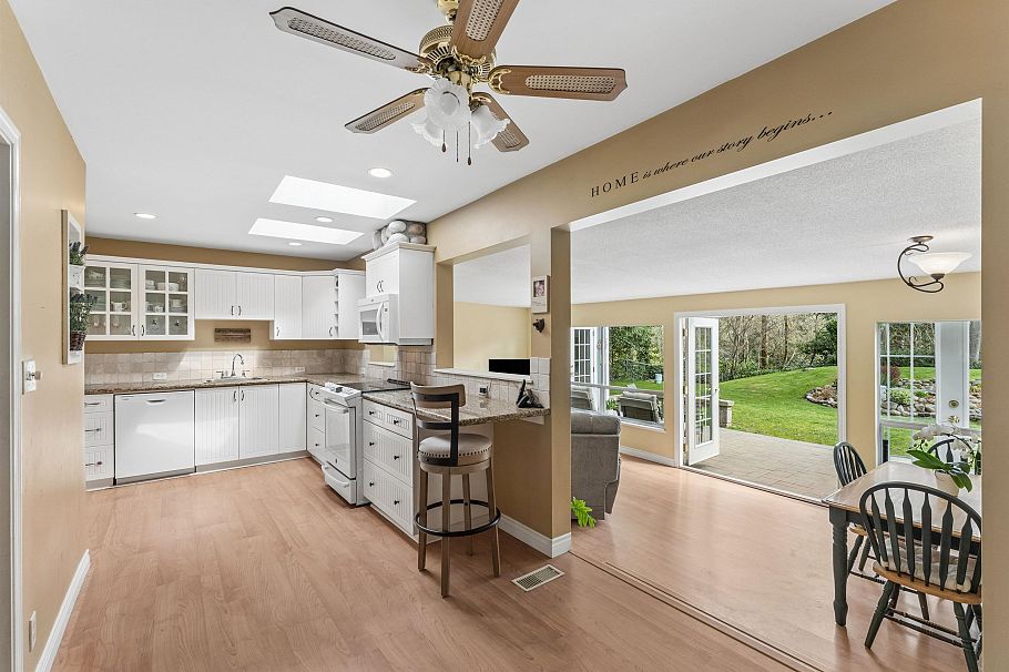 1874 Appin Road North Vancouver, BC - 12