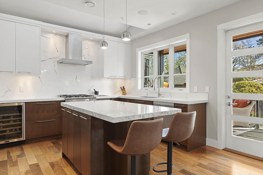 2782 W 37th Avenue Vancouver, BC - 15