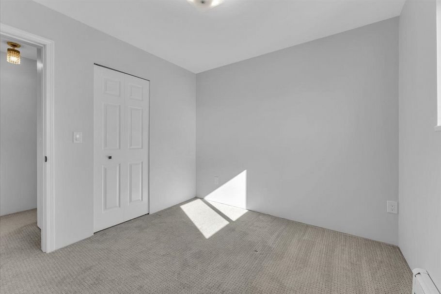 770 E 61st Avenue Vancouver, BC - 25