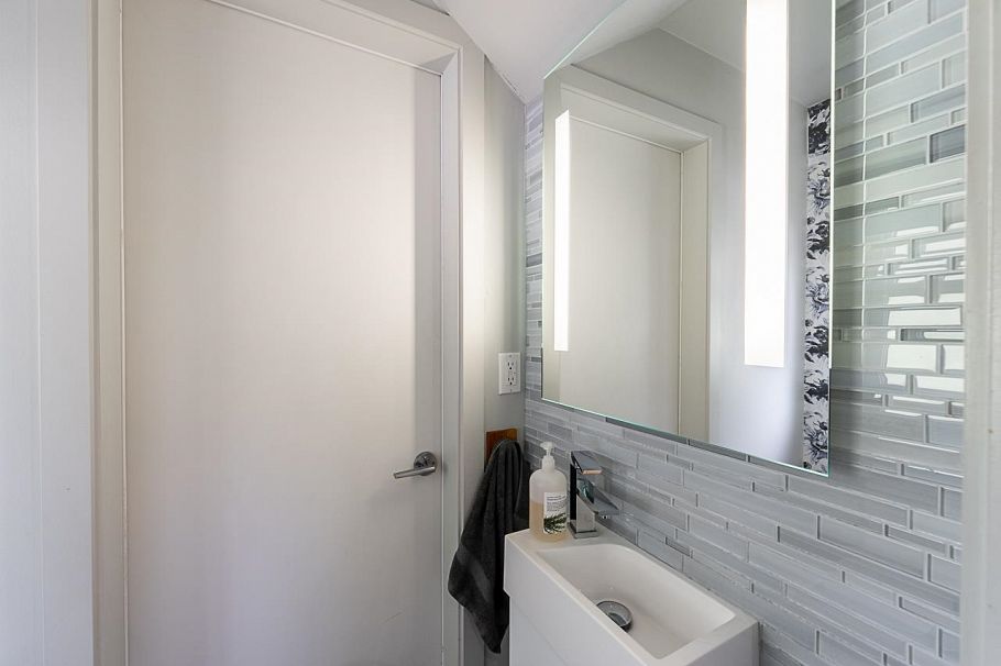 341 W 22nd Avenue Vancouver, BC - 30