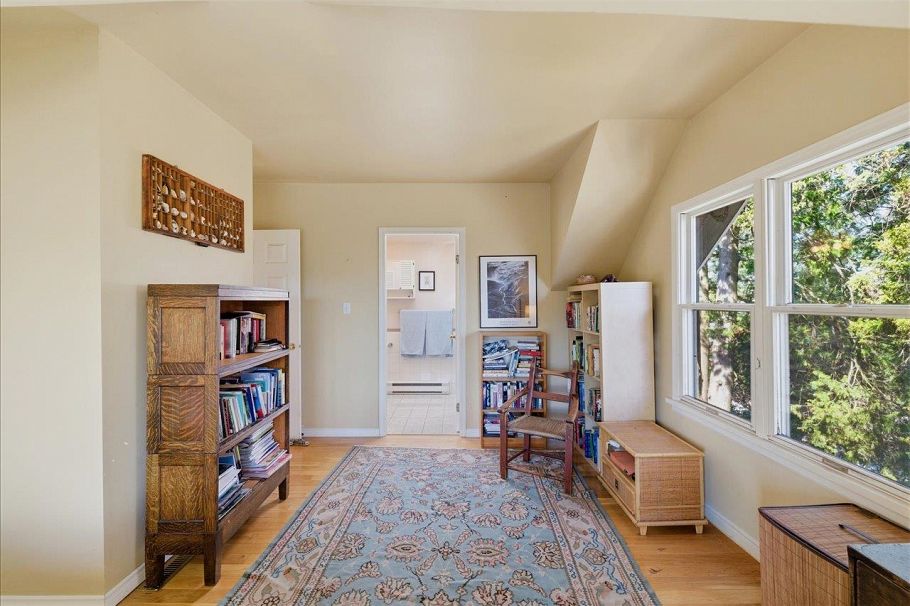 706 W 24th Avenue Vancouver, BC - 25