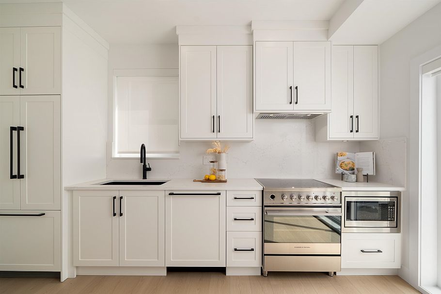 4826 Duchess Street Vancouver, BC - 9