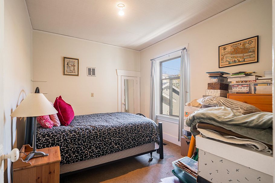 2129 W 47th Avenue Vancouver, BC - 21