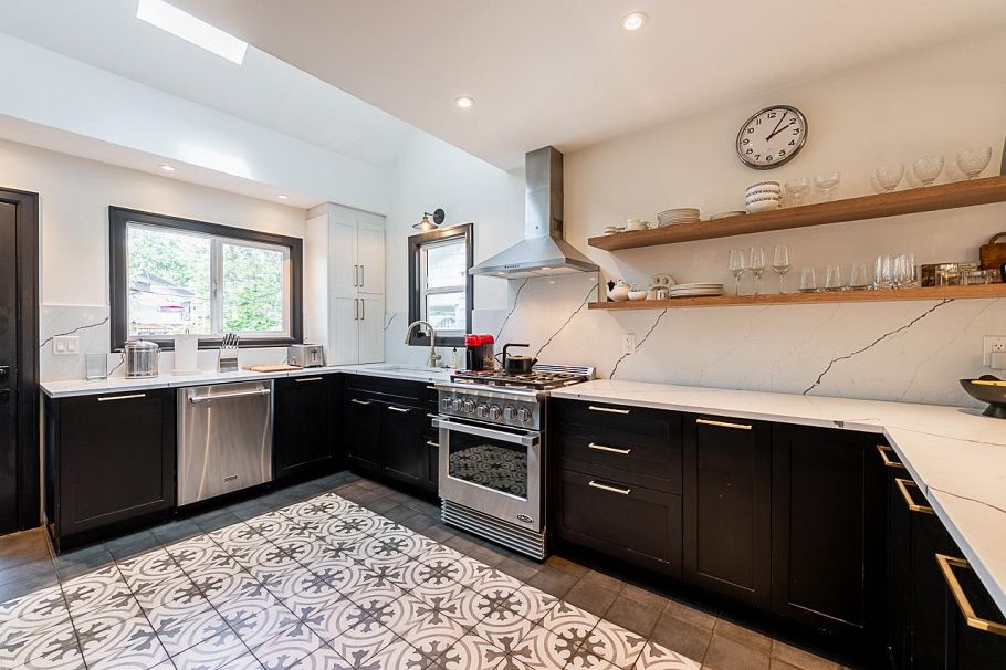 341 W 22nd Avenue Vancouver, BC - 12