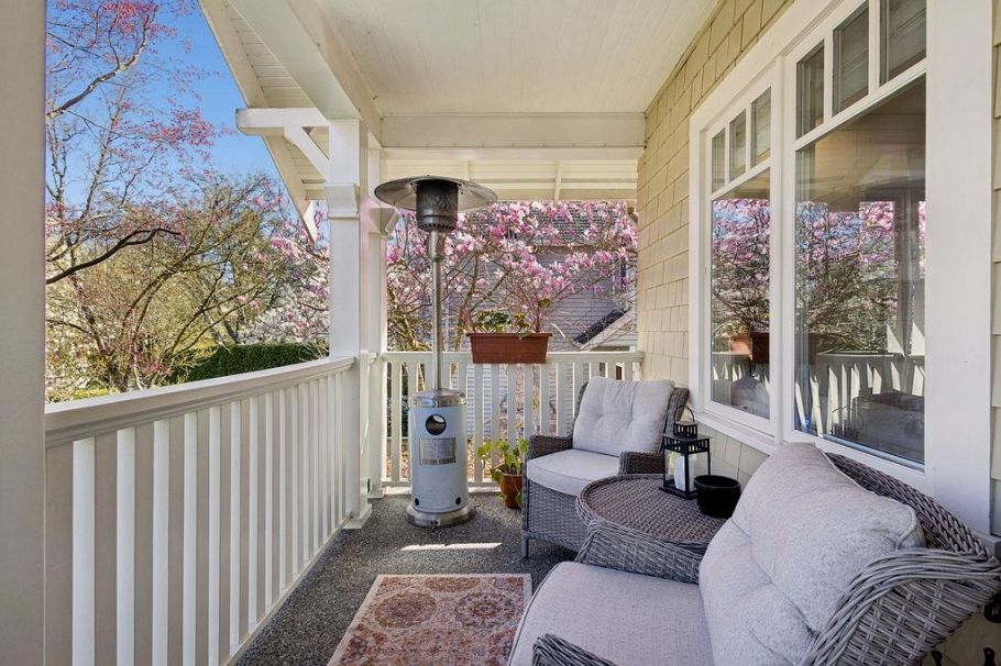 1956 W 14 Avenue Vancouver, BC - 3