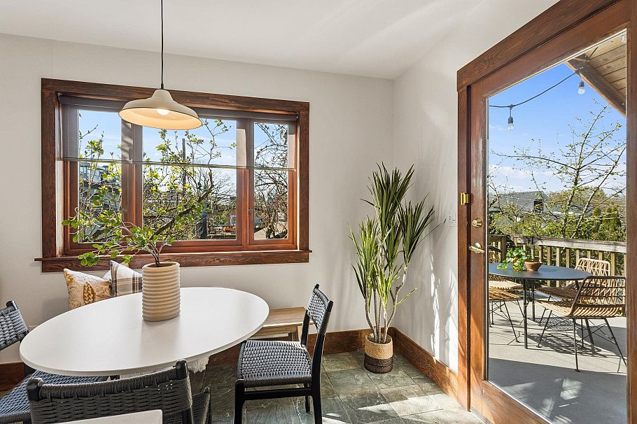 2282 E 7th Avenue Vancouver, BC - 10