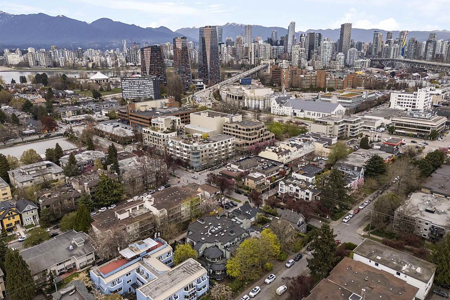 103 1925 W 2nd Avenue Vancouver, BC - 29