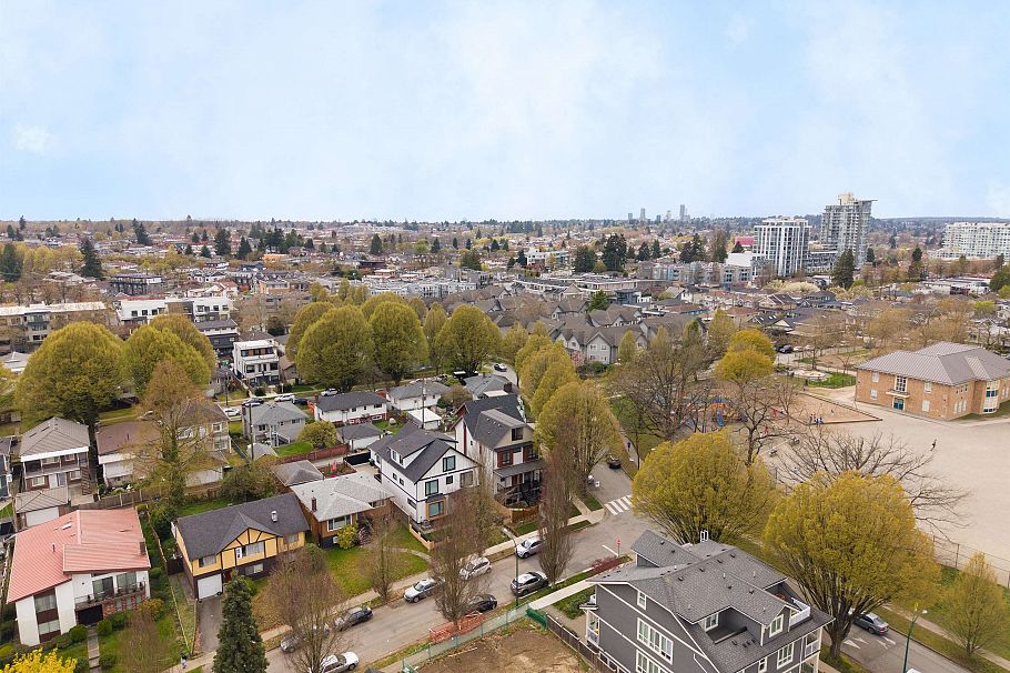 4826 Duchess Street Vancouver, BC - 33