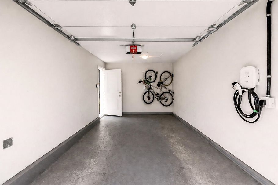 1136 E 16th Avenue Vancouver, BC - 39