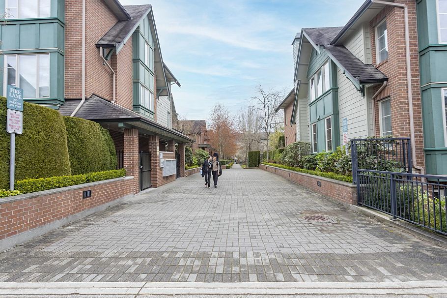 6238 Logan Lane Vancouver, BC - 33