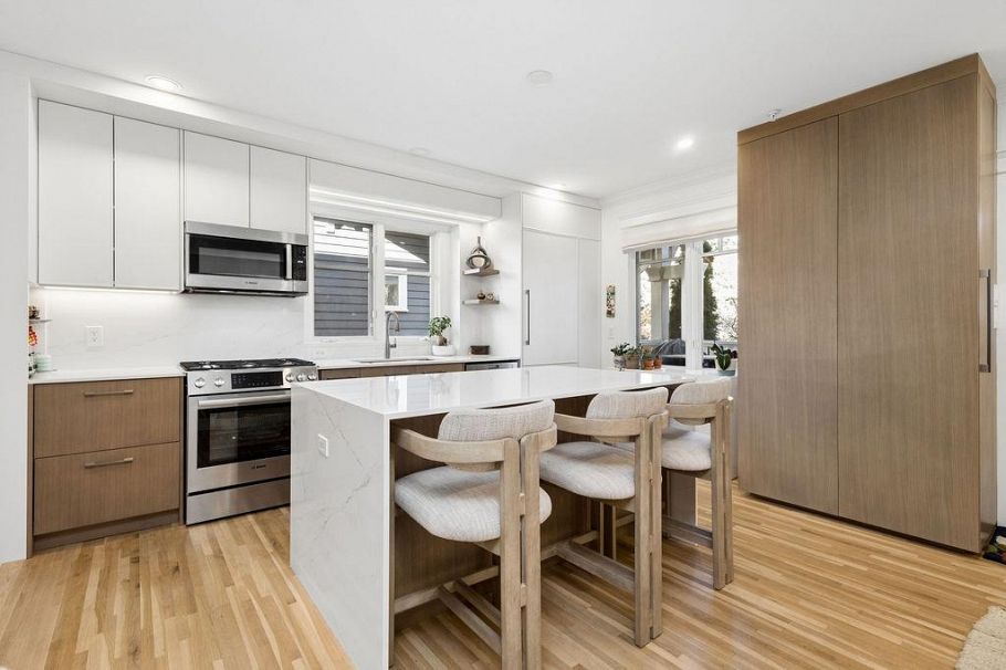 1956 W 14 Avenue Vancouver, BC - 5