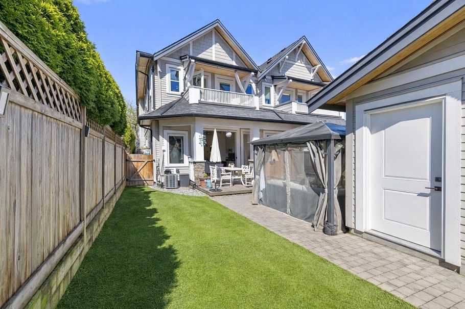 1136 E 16th Avenue Vancouver, BC - 33