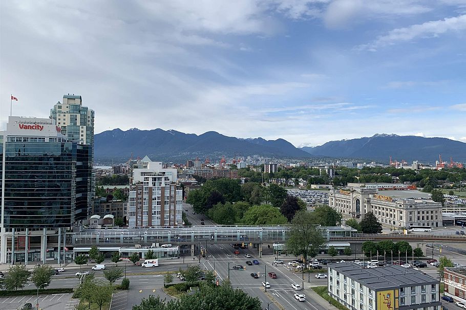 2015 1618 Quebec Street Vancouver, BC - 20