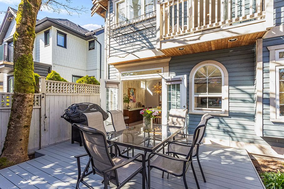 2855 W 16th Avenue Vancouver, BC - 22