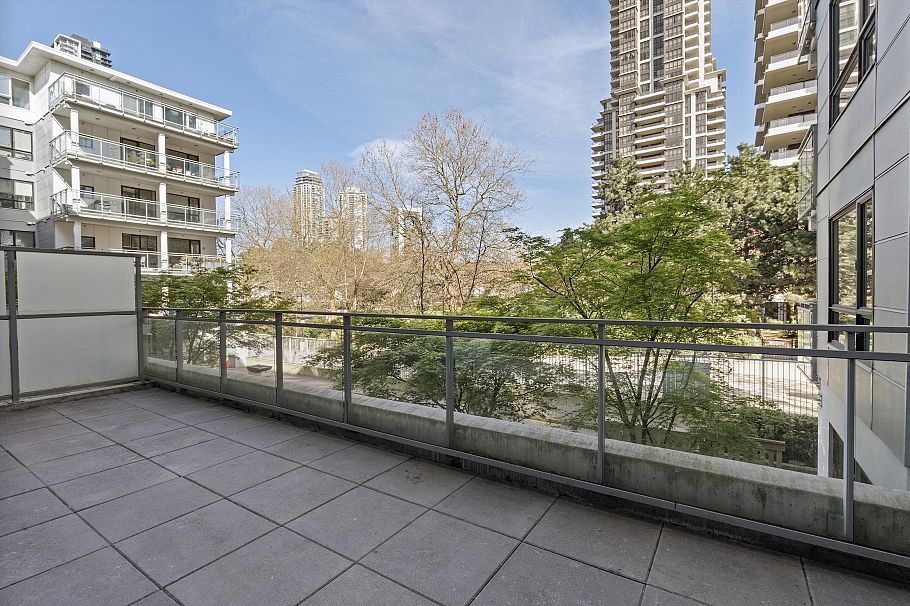 214 2188 Madison Avenue Burnaby, BC - 21